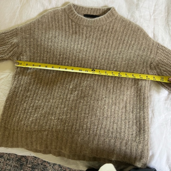 Jenni Kayne Oversized Cashmere Fisherman Sweater - size small but fits like XS - Picture 10 of 13